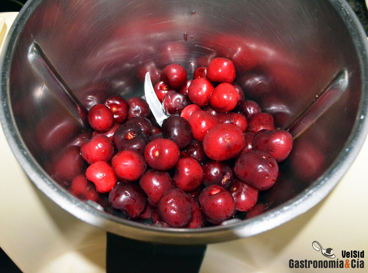 Quitar el hueso a las cerezas con el robot de cocina