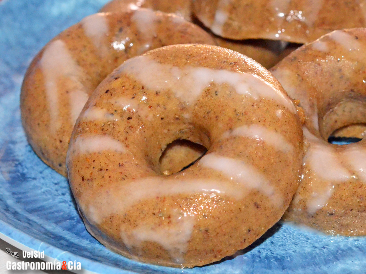 Donuts de chufa, canela y limón