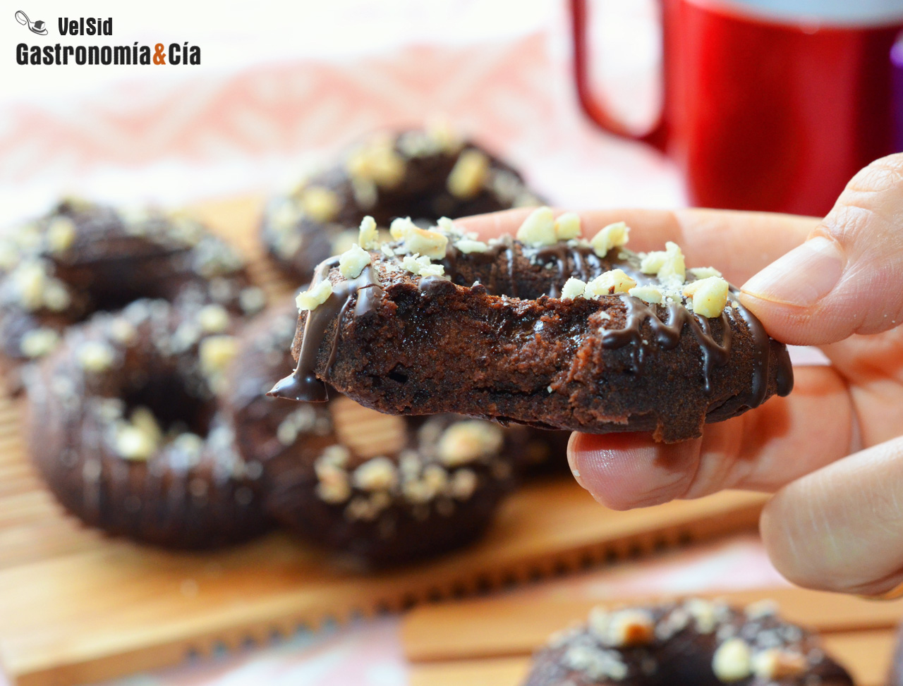 Donuts de remolacha y chocolate, veganos, saludables y 