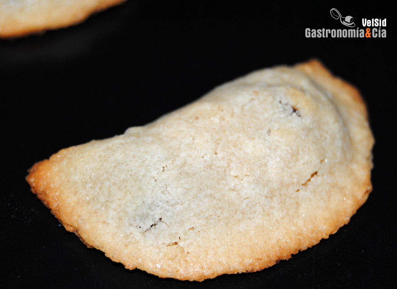 Empanadillas de mazapán y frutos secos