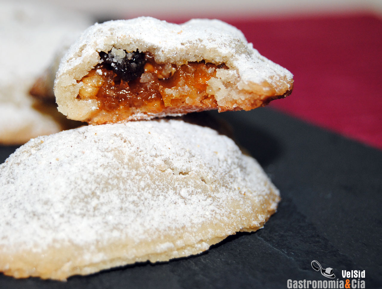 Empanadillas de mazapán y frutos secos