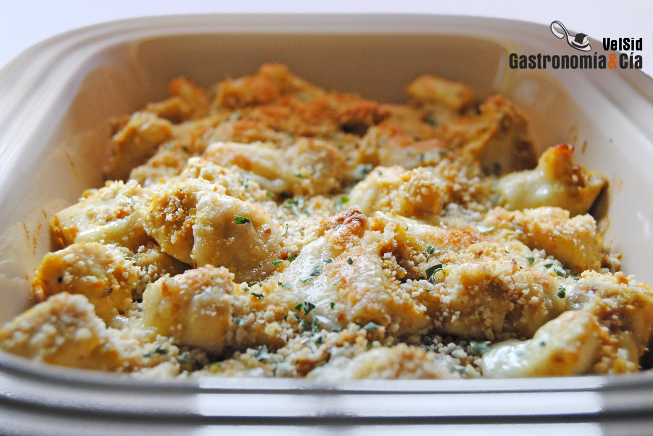 Endibias con pollo gratinadas con queso San Simón