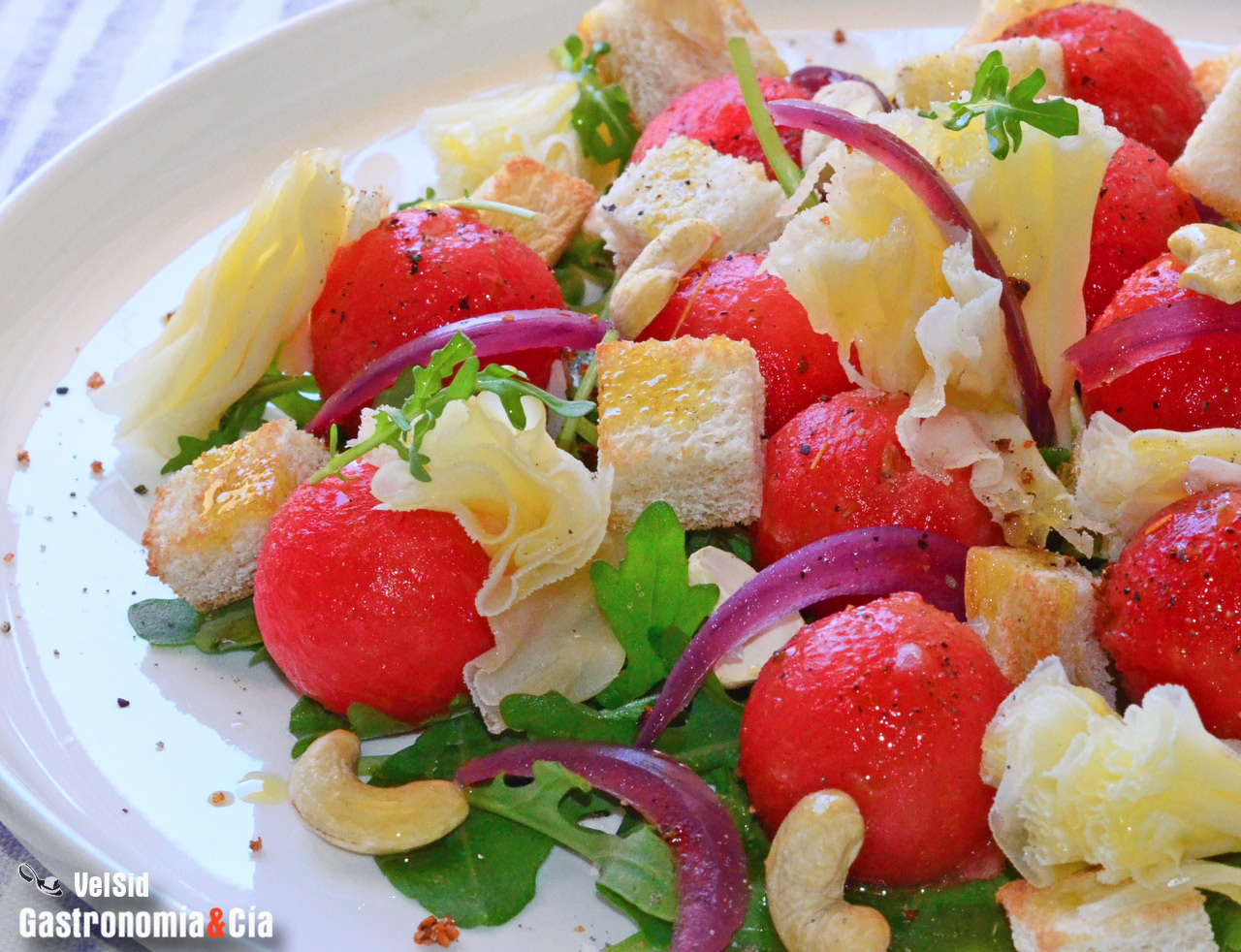 Ensalada de sandía y Tête de Moine