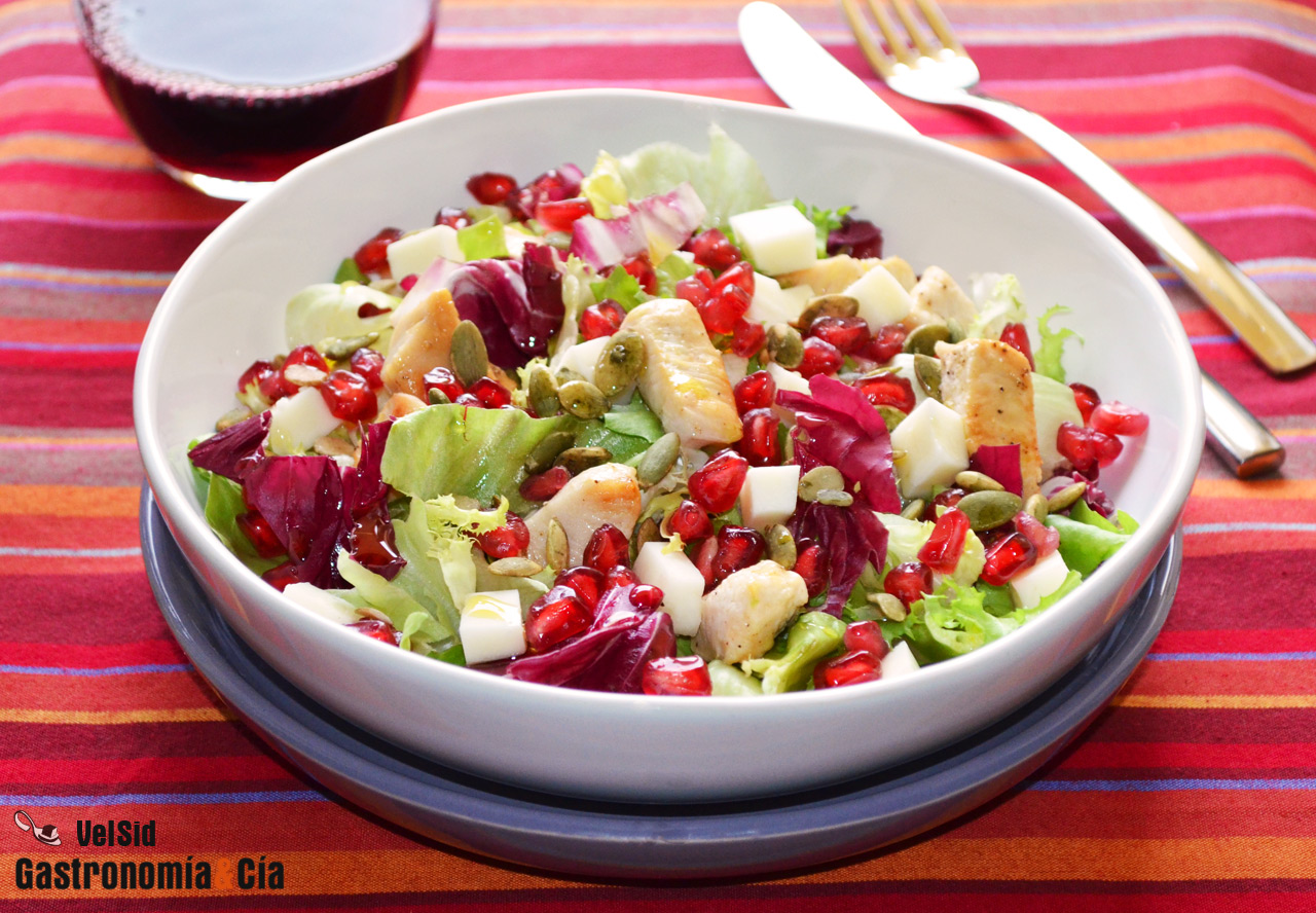 Ensalada de pollo y granada