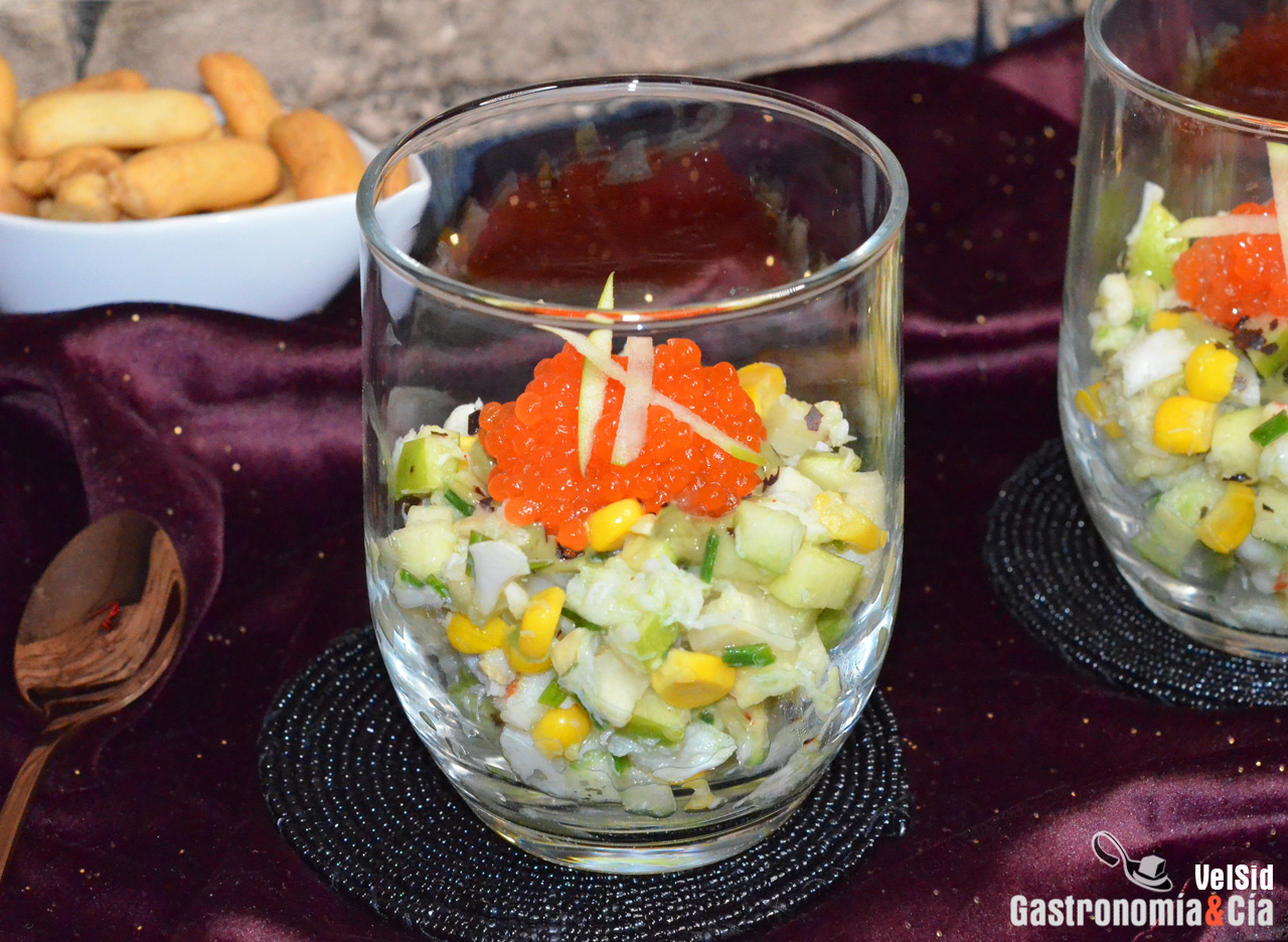 Receta de ensaladilla de cangrejo, manzana y aguacate