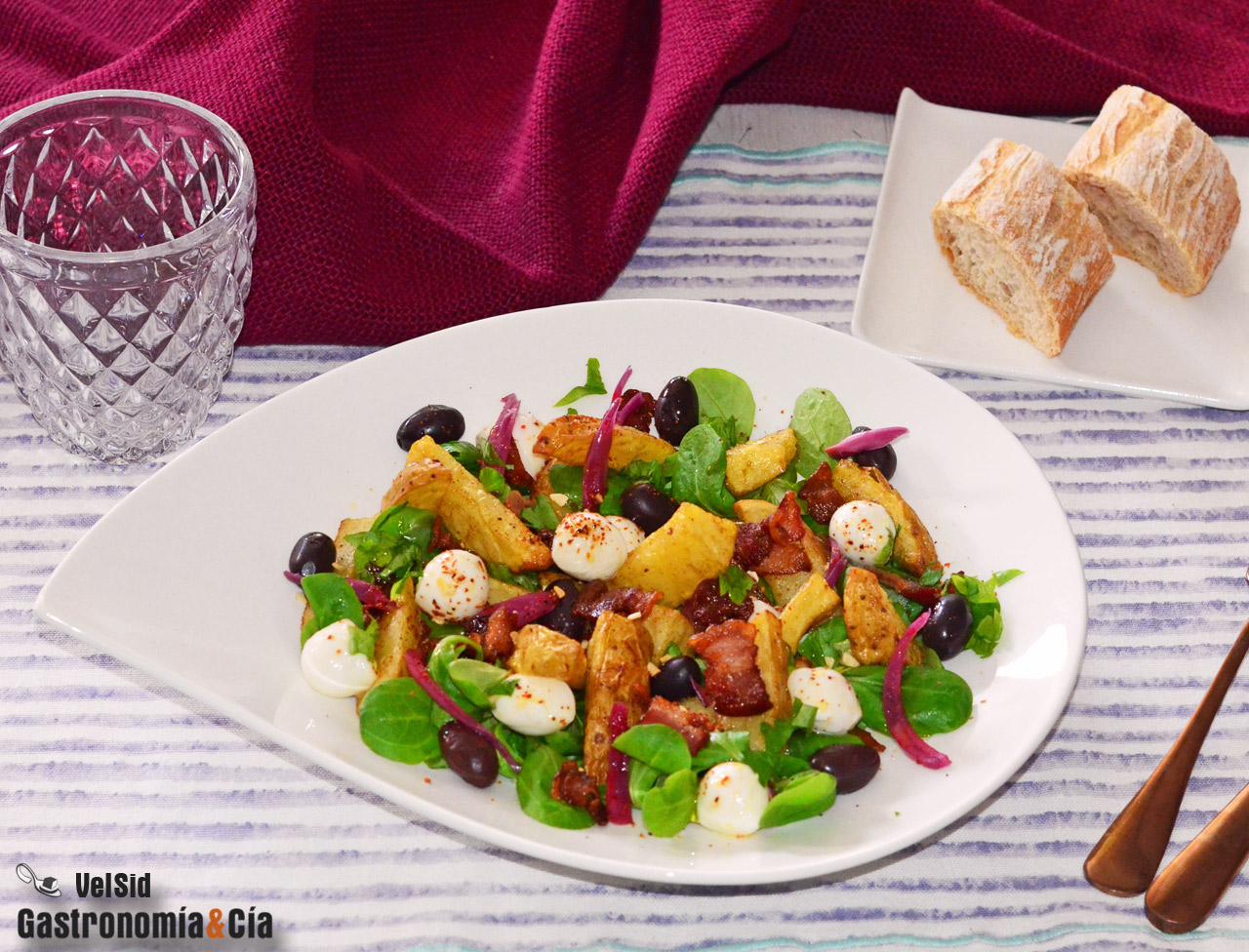 Ensalada de patata, bacon ahumado y mozzarella