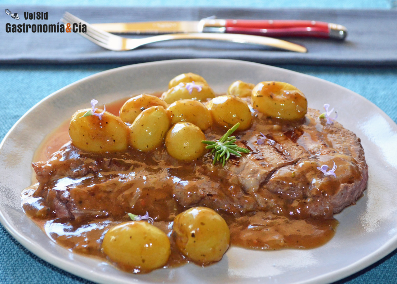 Entrecot con salsa de uvas
