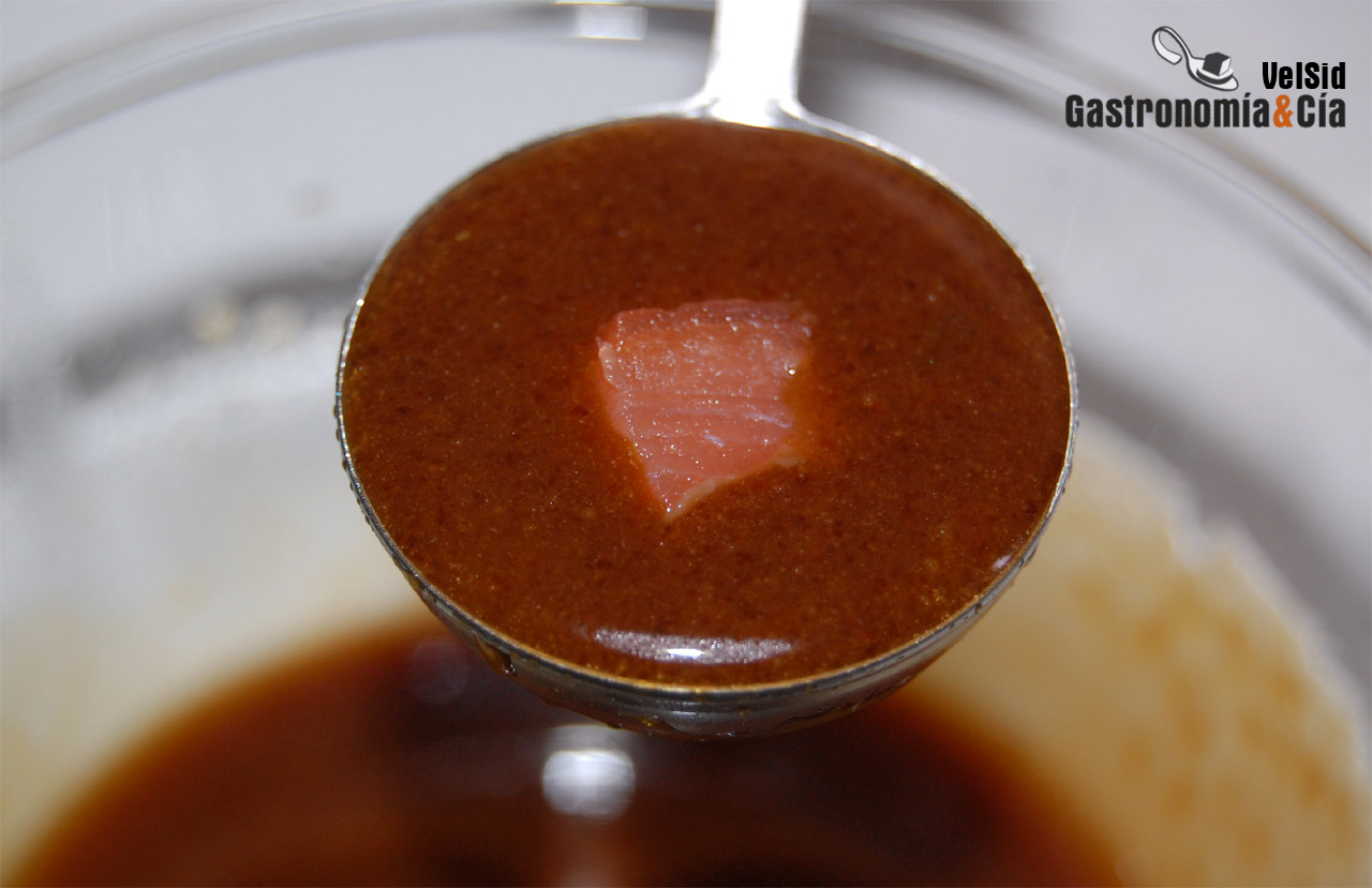 Ravioli de soja relleno de salmón