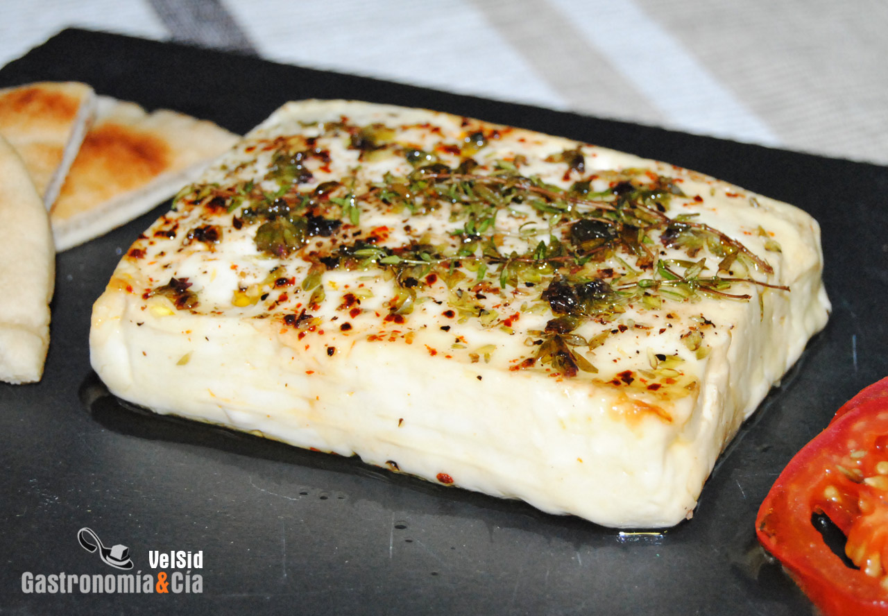 Queso feta al horno