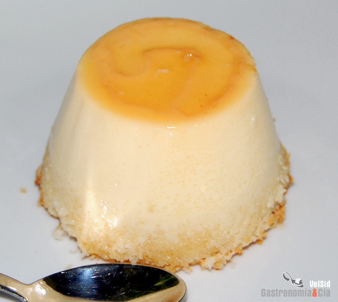 Flan de coco y leche condensada