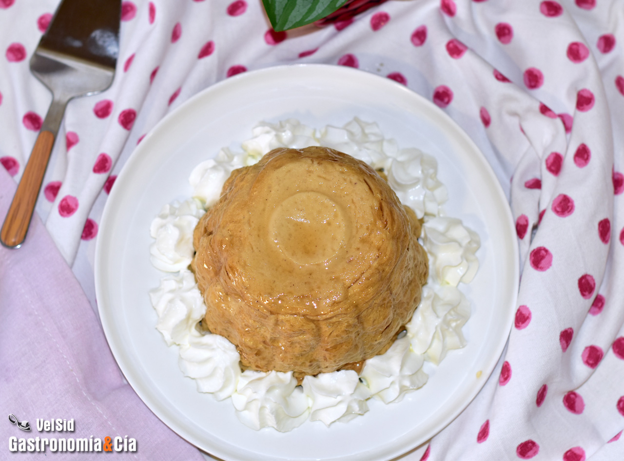 Flan de claras y avellanas