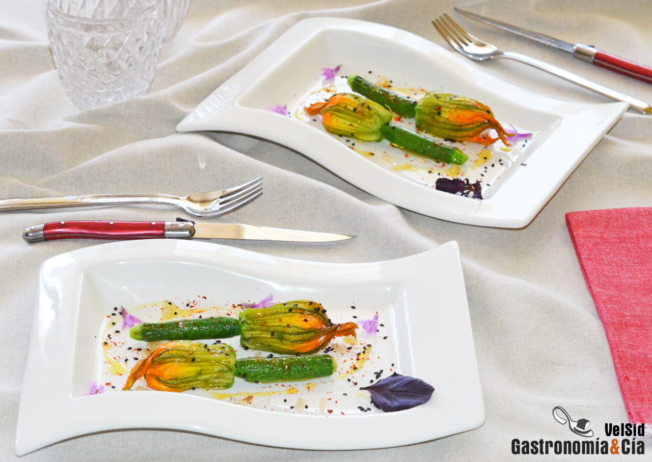 Flores de calabacín rellenas de requesón al vapor