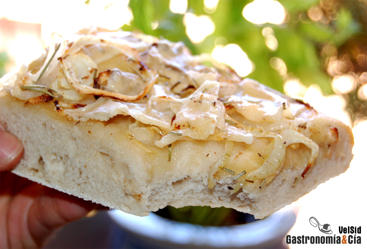 Focaccia de cebolla y Grana Padano
