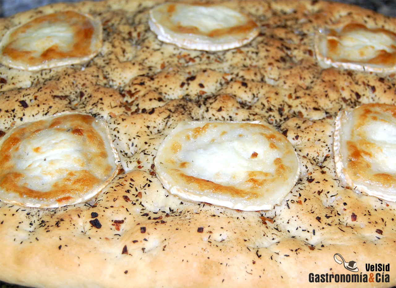 Focaccia con queso de cabra