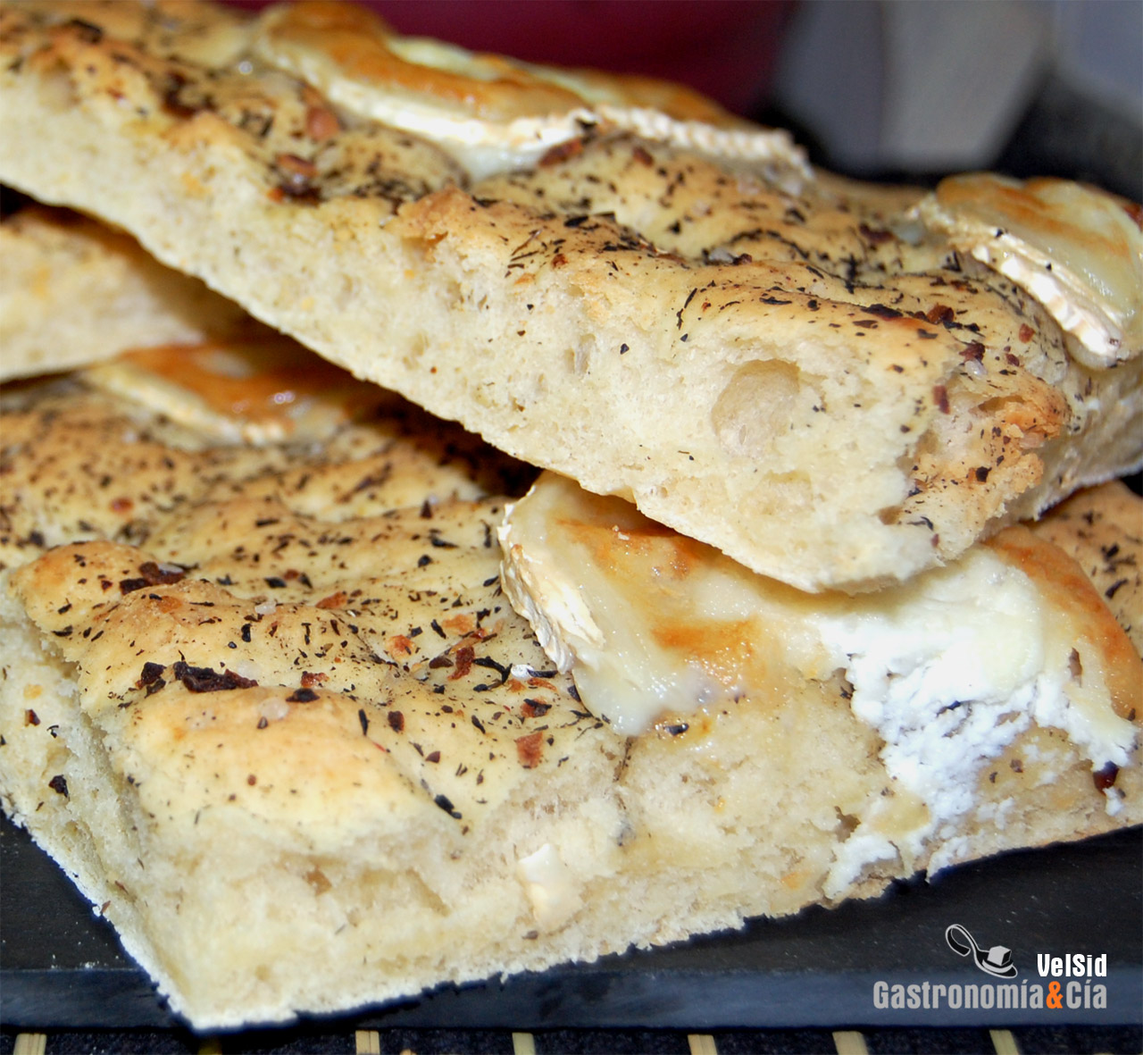 Focaccia con queso de cabra