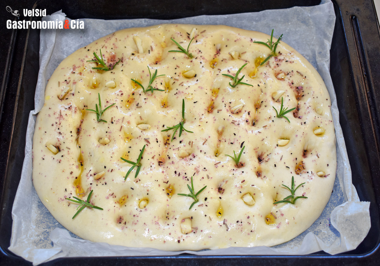 Focaccia de romero y ajo