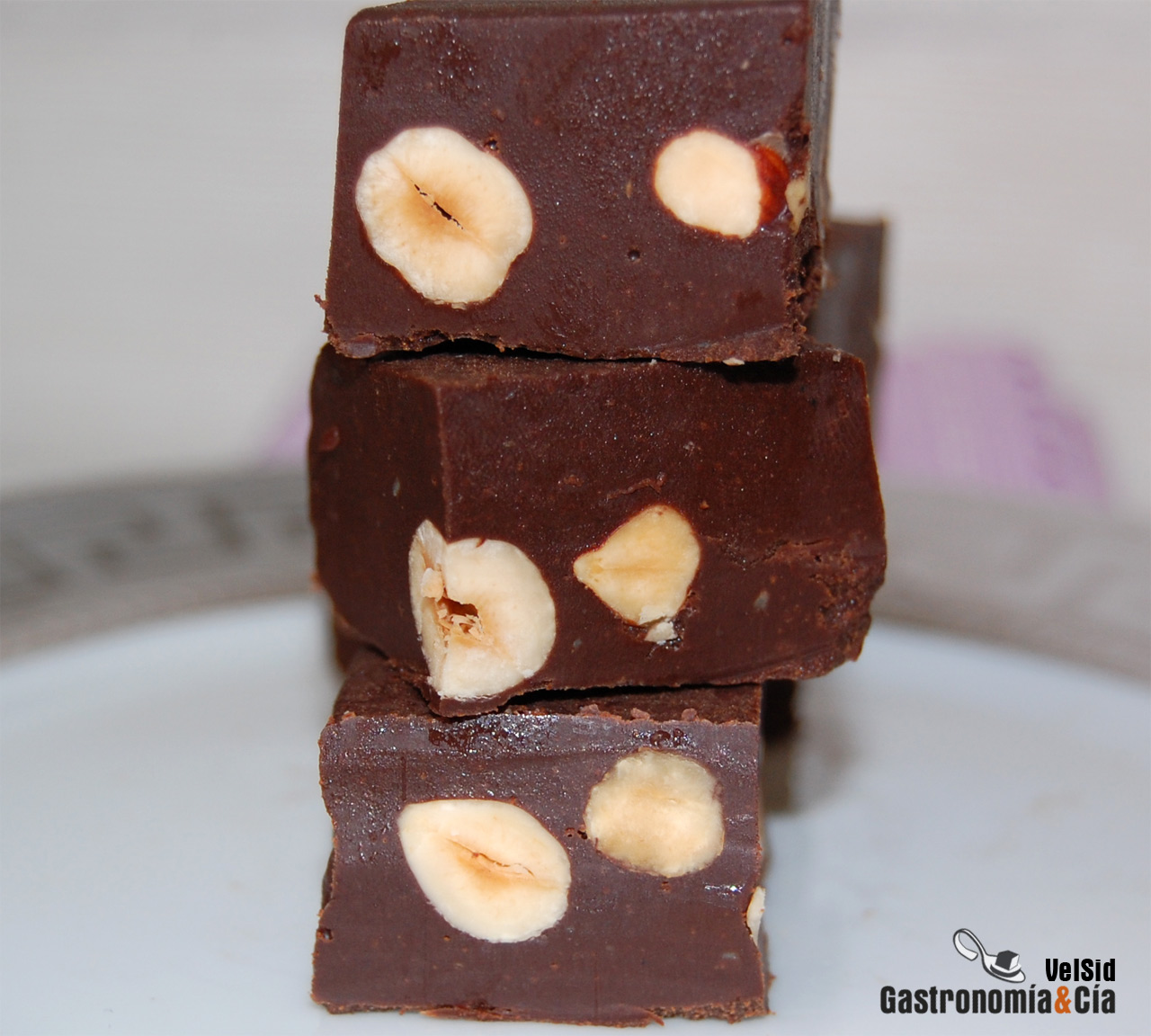 Fudge de chocolate y avellanas