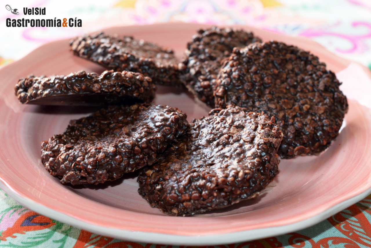 Galletas de avena, quinoa, chocolate y cacahuete