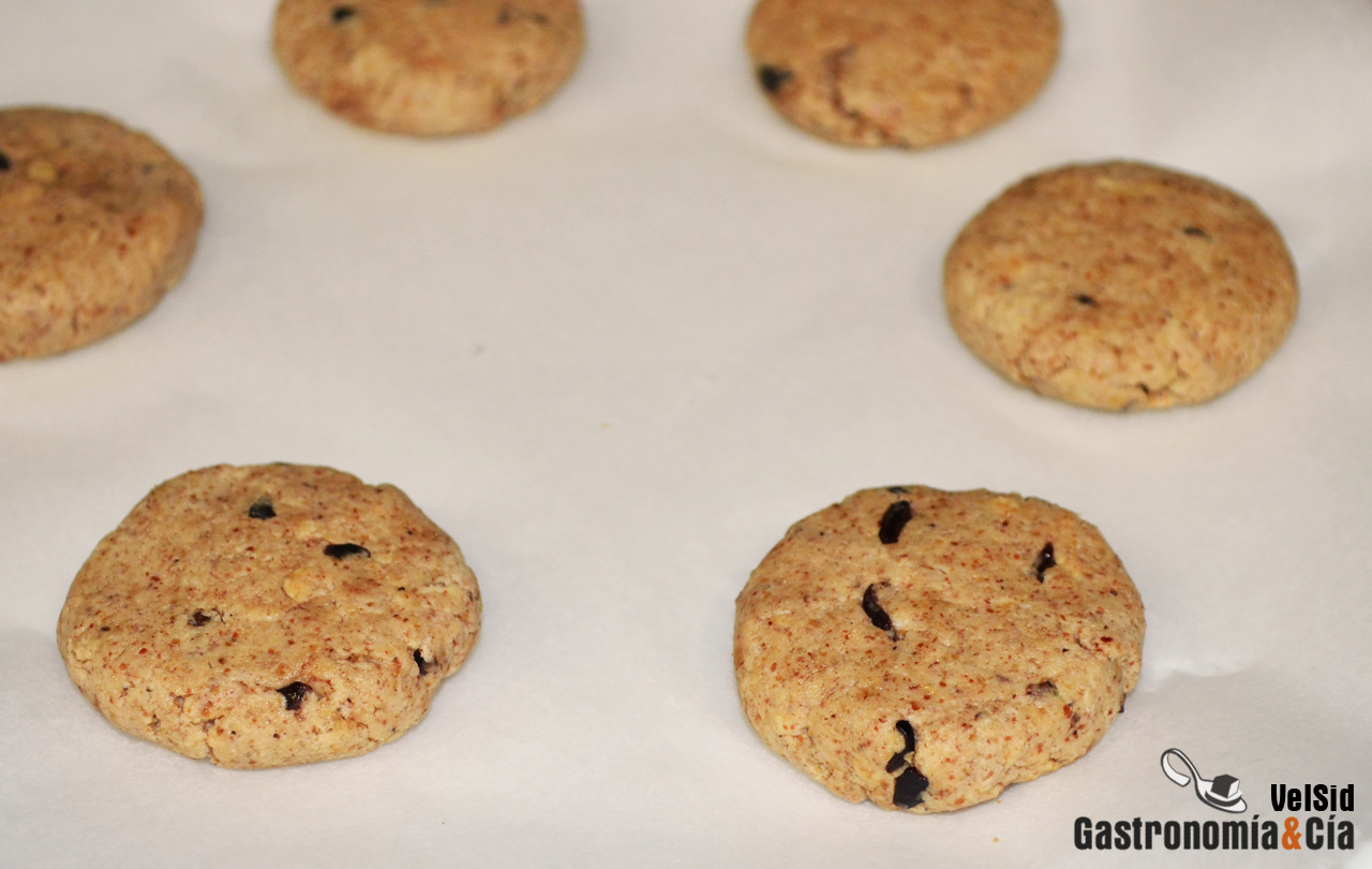 Galletas de almendra y avena en el microondas