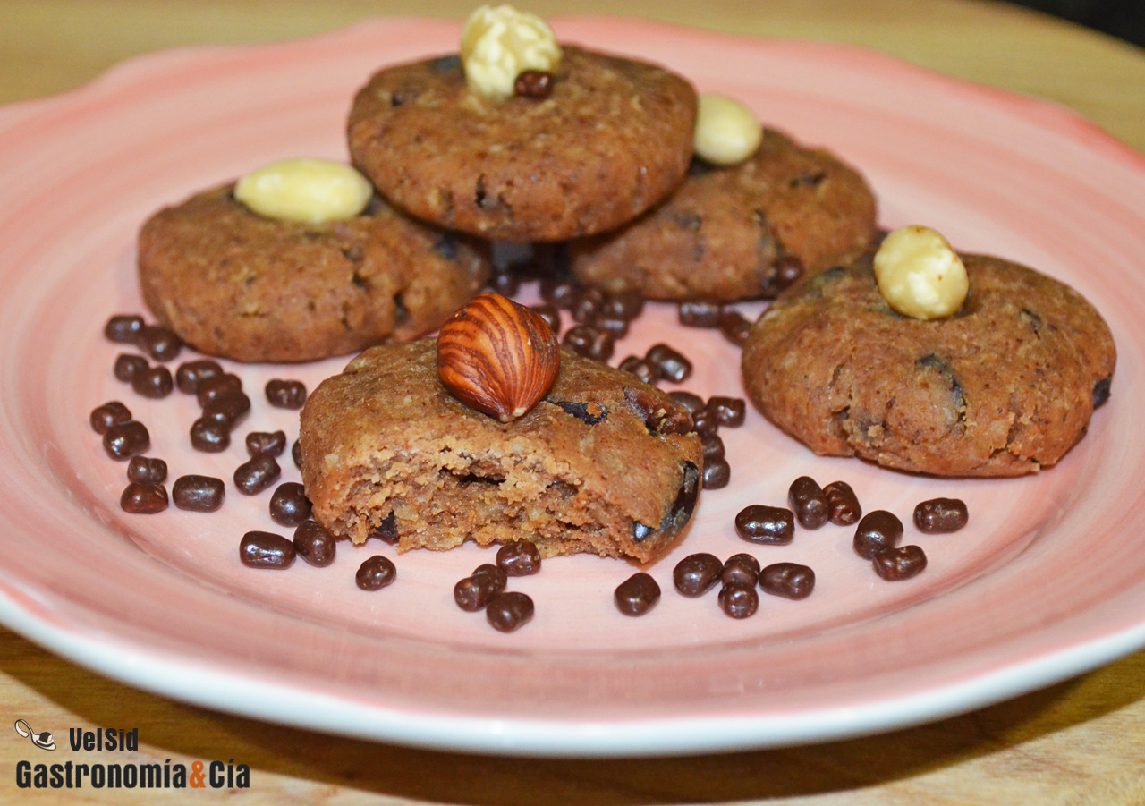 Galletas de almendra y avena en el microondas