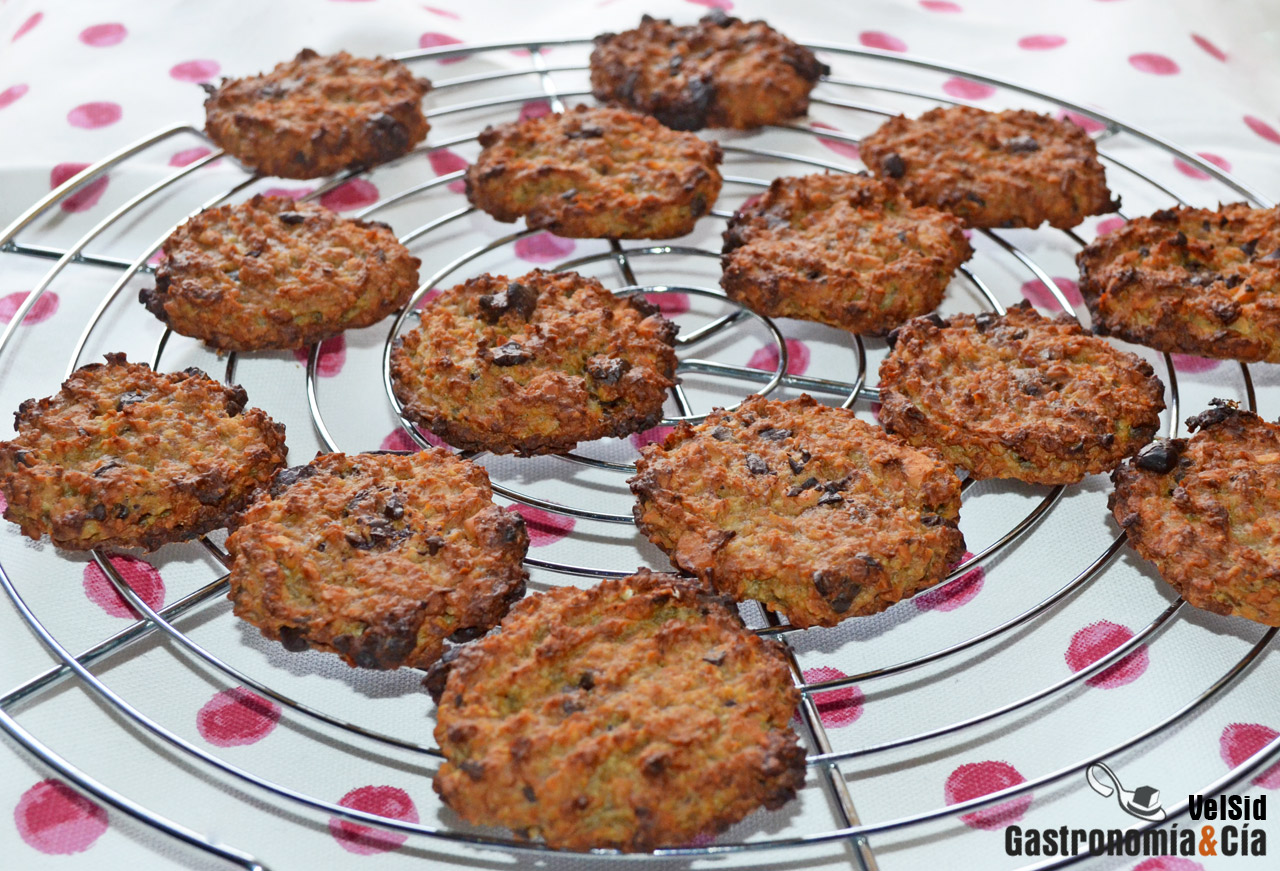 Galletas de avena, avellanas y chocolate