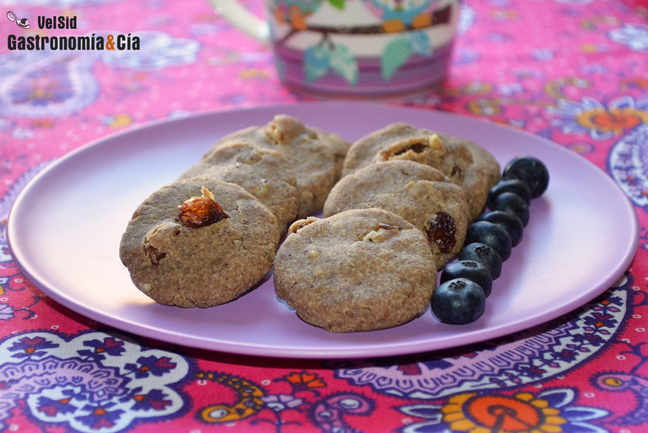Galletas de avena, nueces y pasas