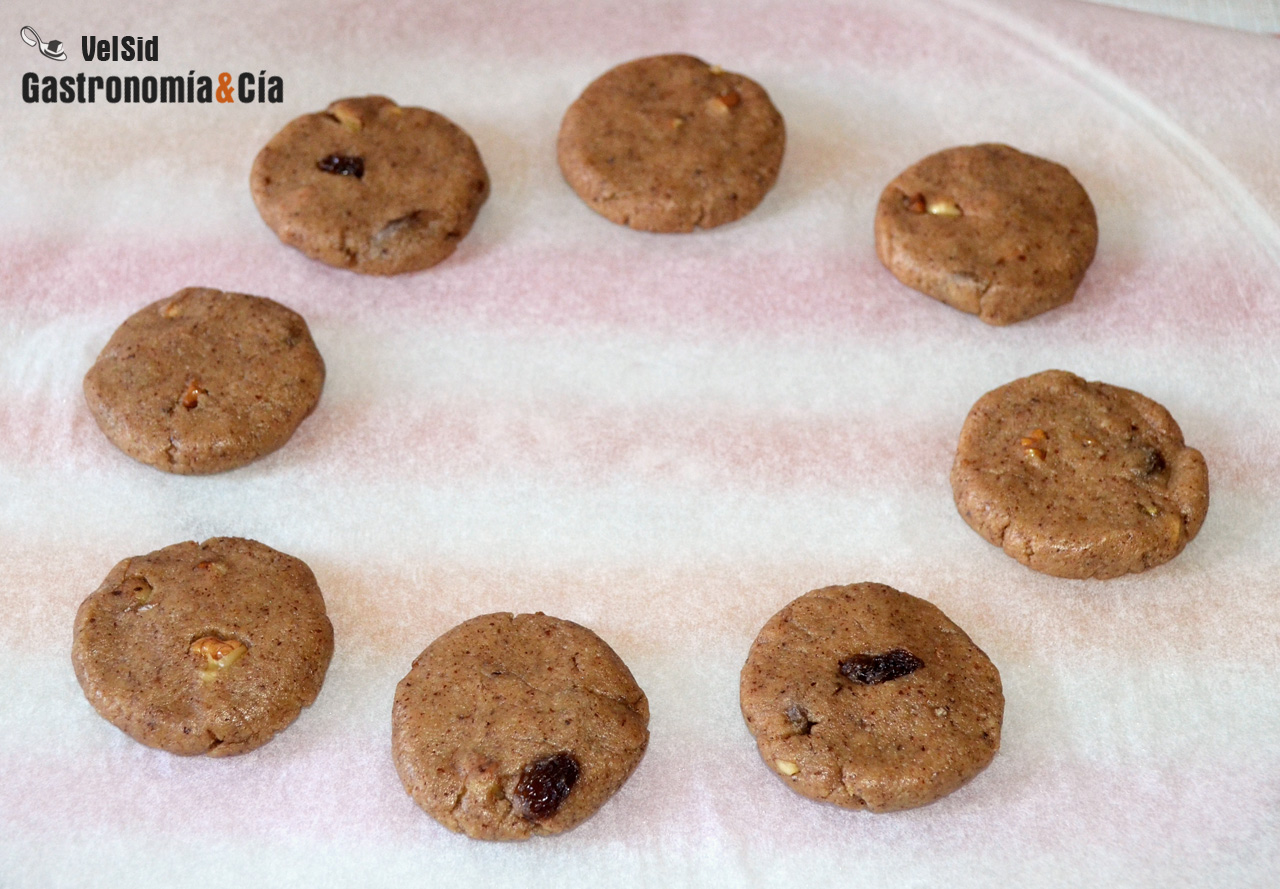 Galletas de avena, nueces y pasas