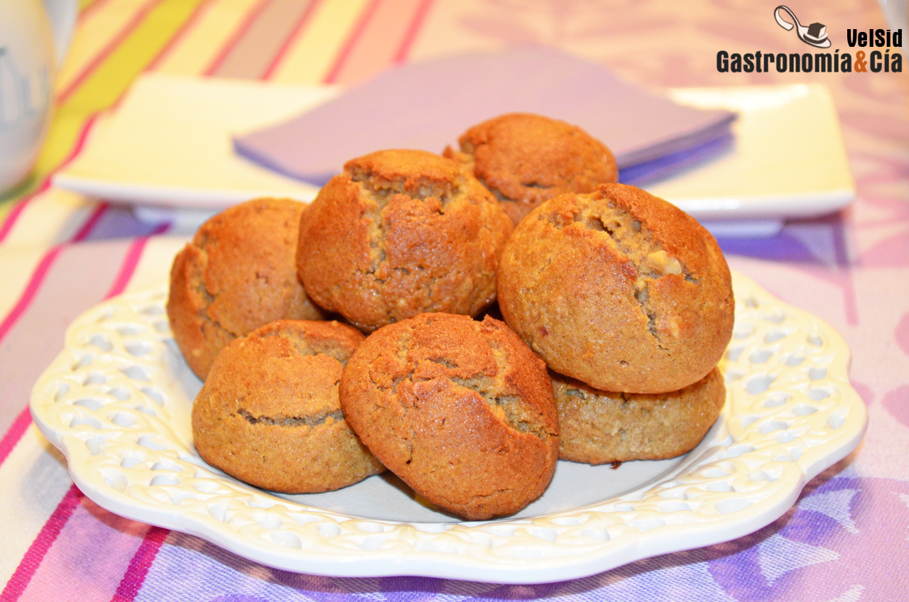 Galletas integrales de centeno y avellanas