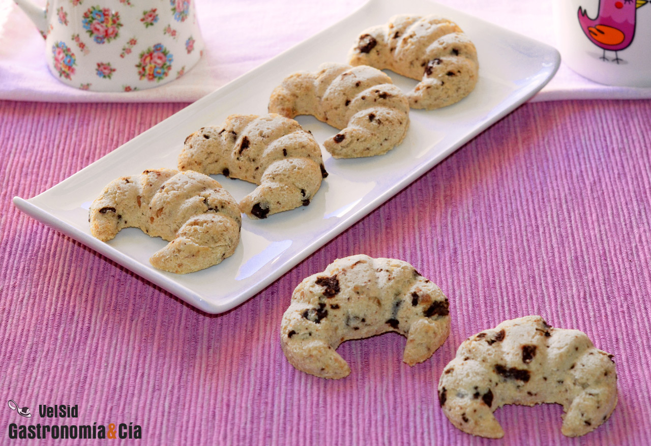 Galletas de coco, avellanas y chocolate