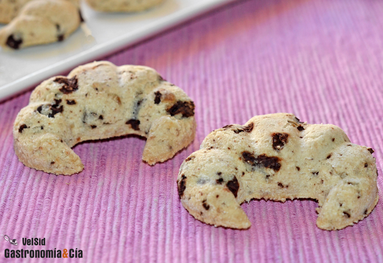 Galletas de coco, avellanas y chocolate