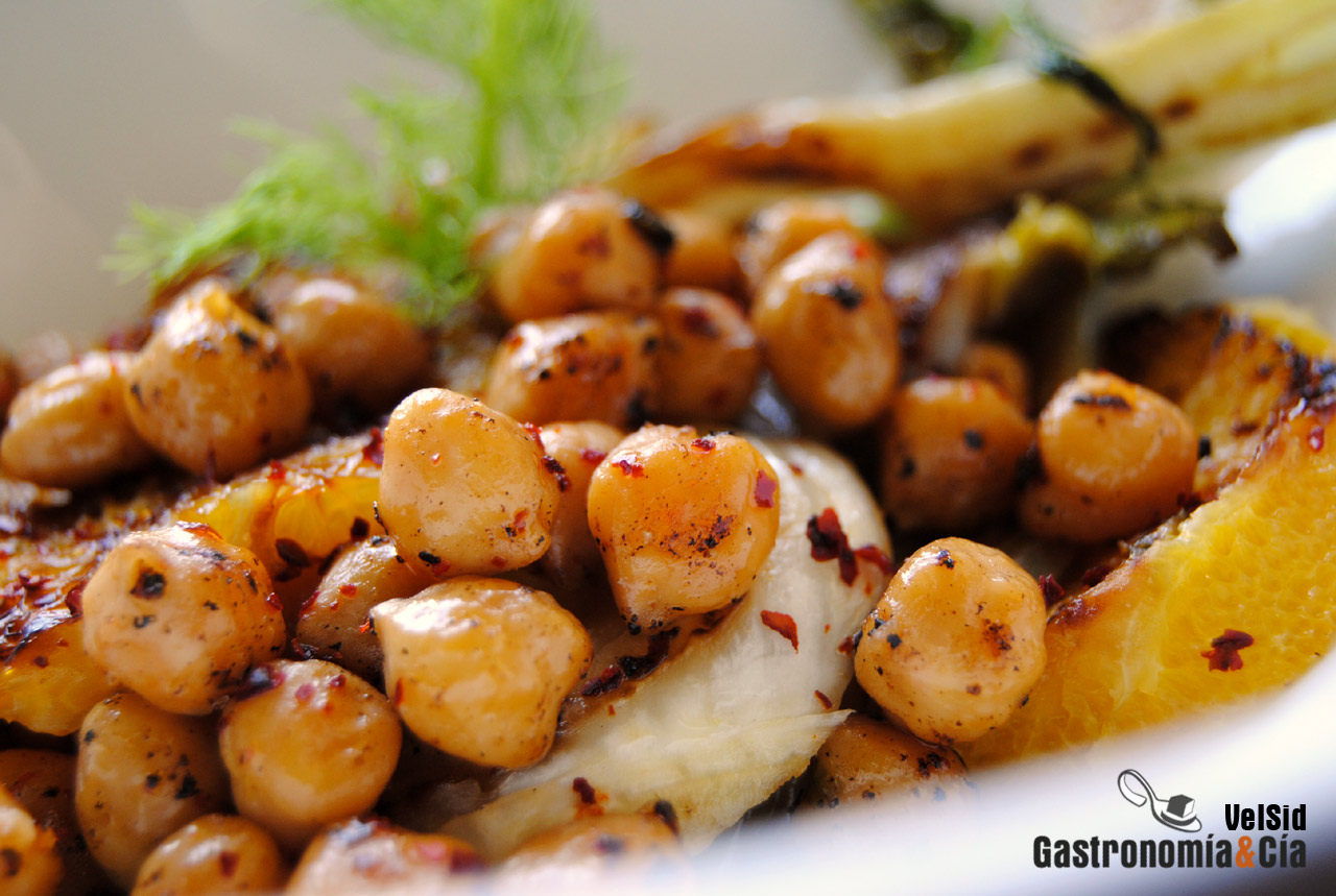 Garbanzos con hinojo y naranja