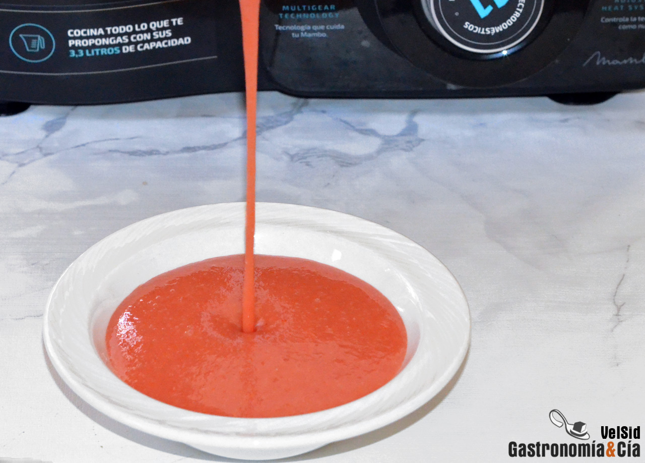 Cómo hacer gazpacho con el robot de cocina Mambo de Cec