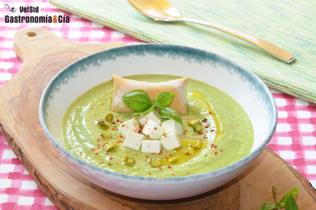 Receta gazpacho de pepino y aguacate