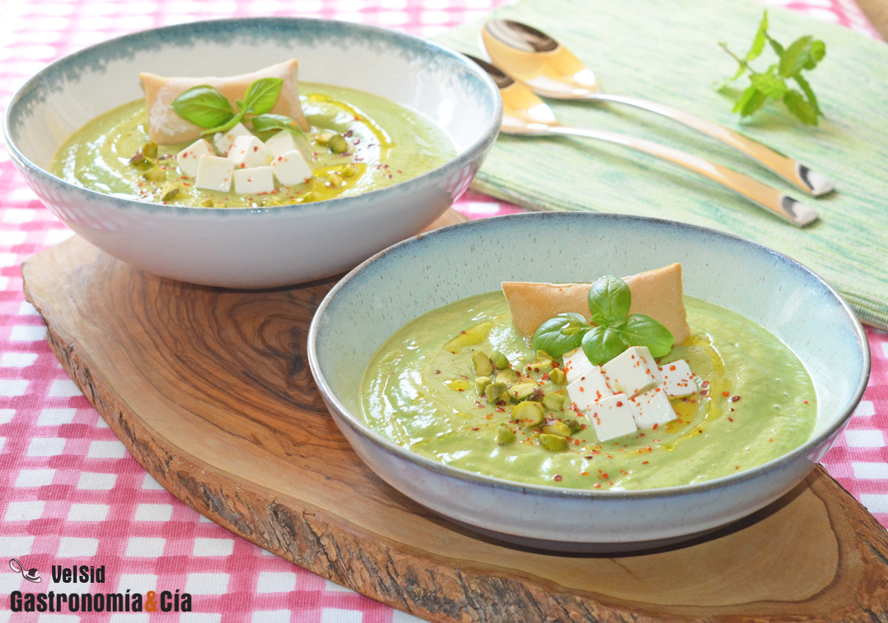 Receta gazpacho de pepino y aguacate