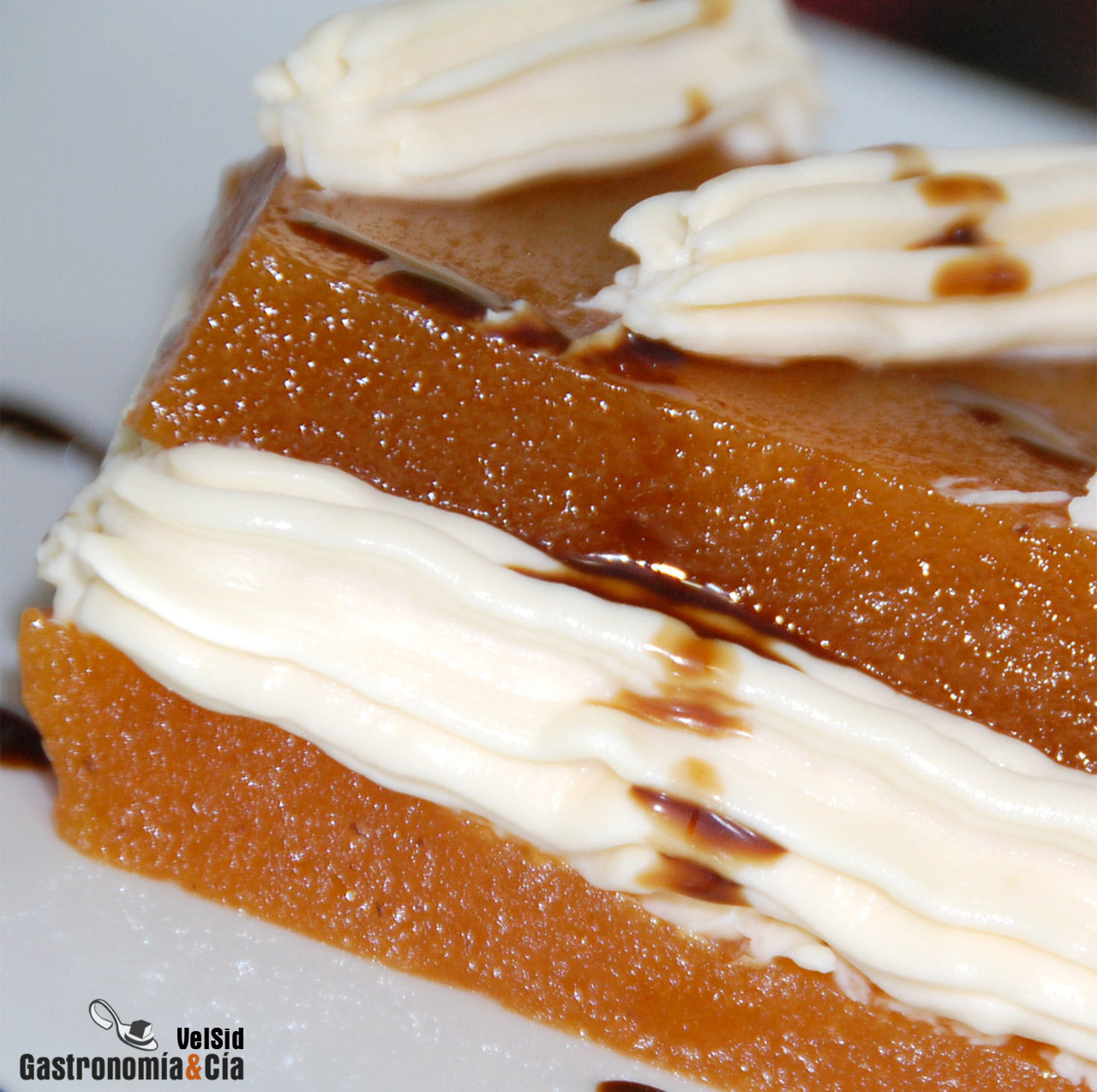 Gelatina de kaki con mascarpone