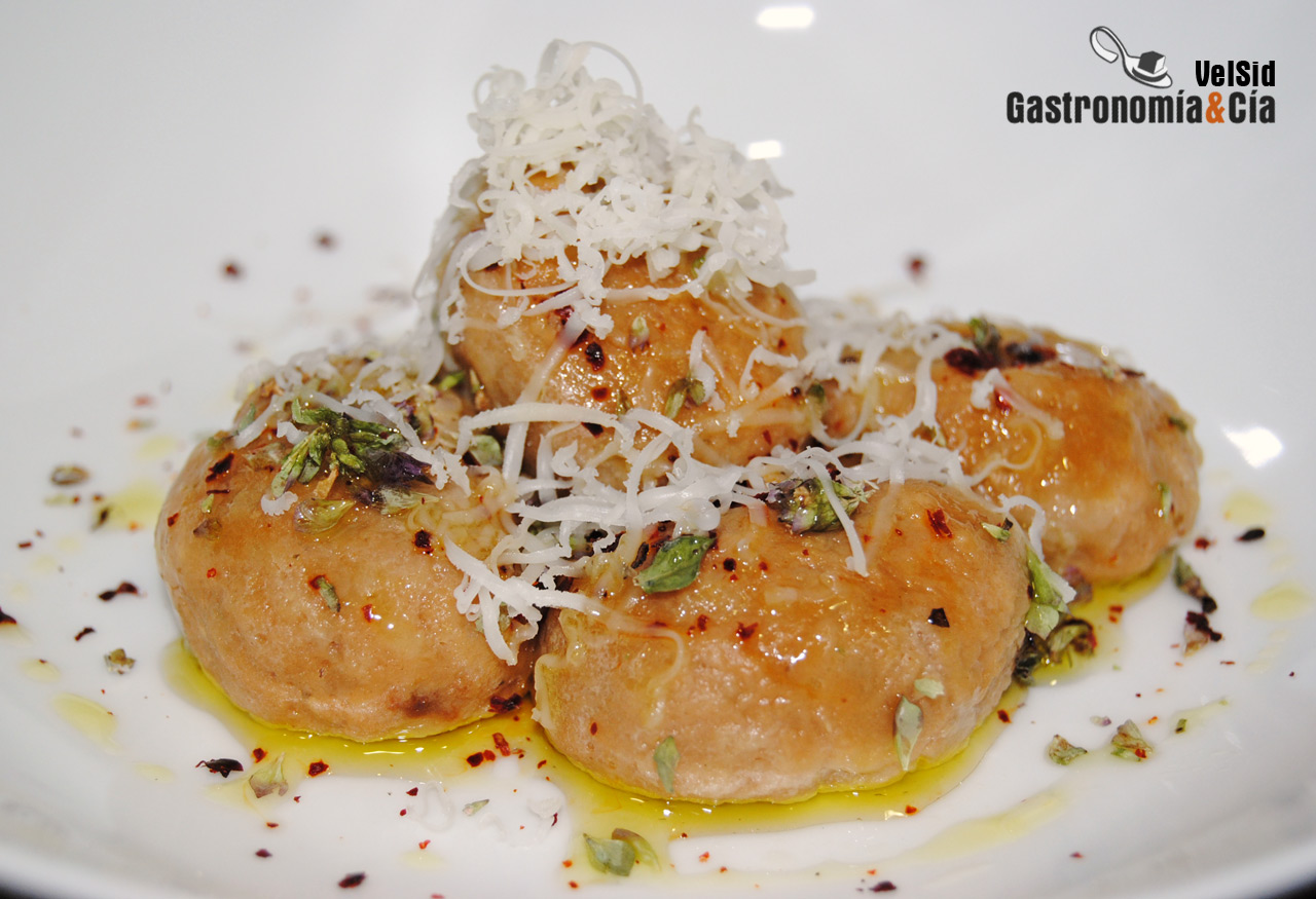 Ravioli nudi de tomate