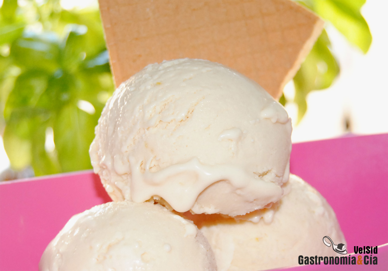 Helado de lemon curd