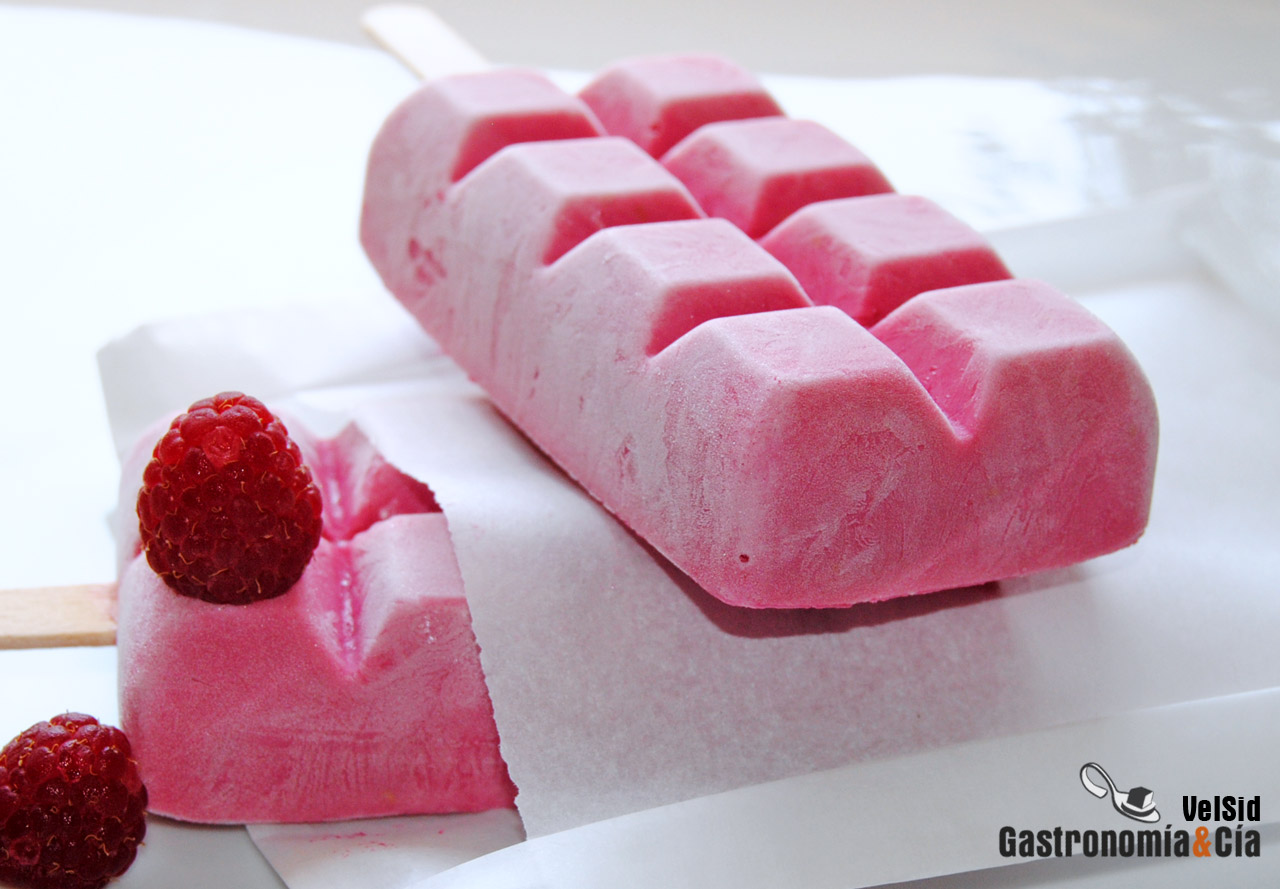 Helado de frambuesa y queso