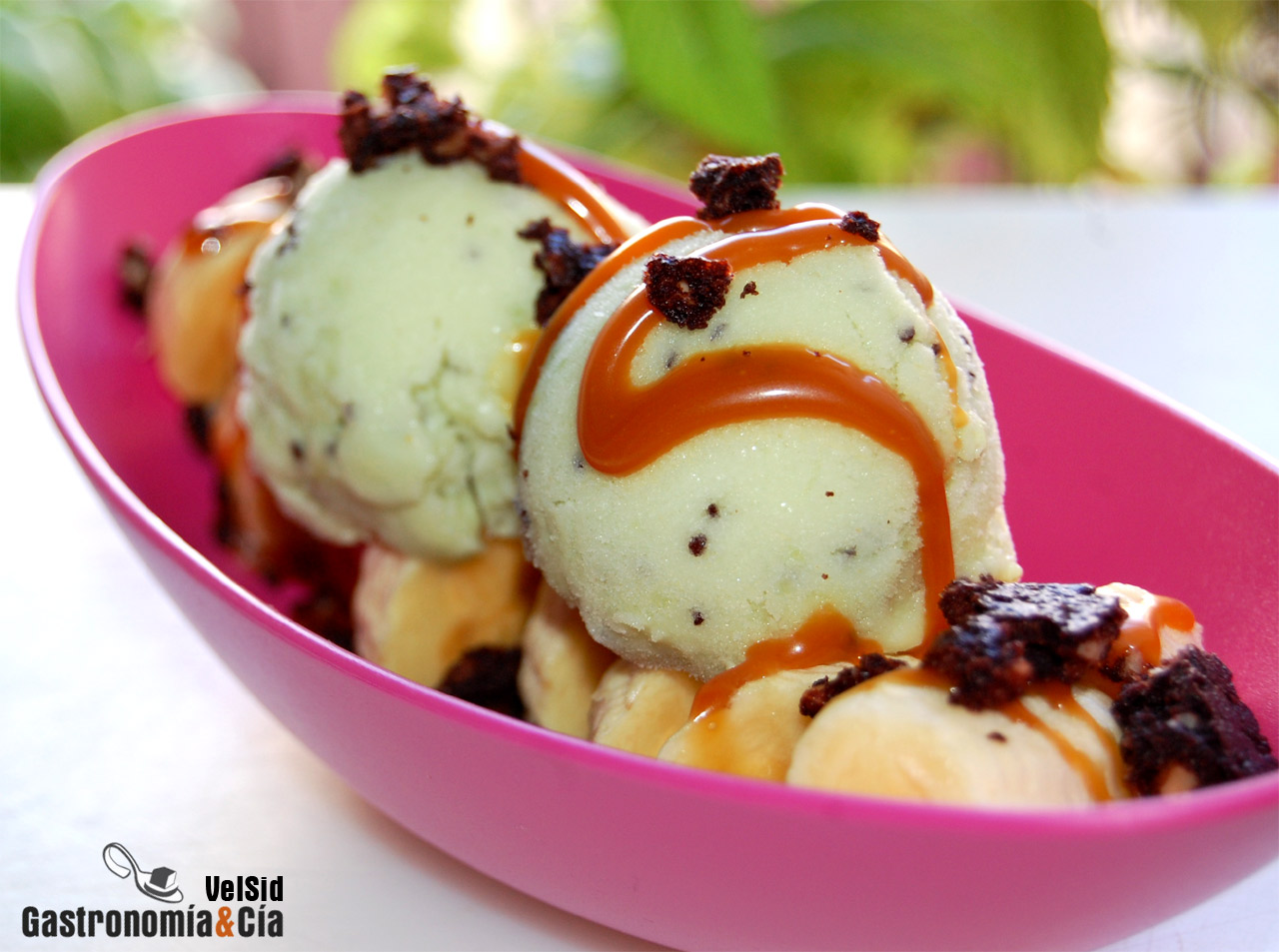 Helado de kiwi con plátano natural y cookies de chocola