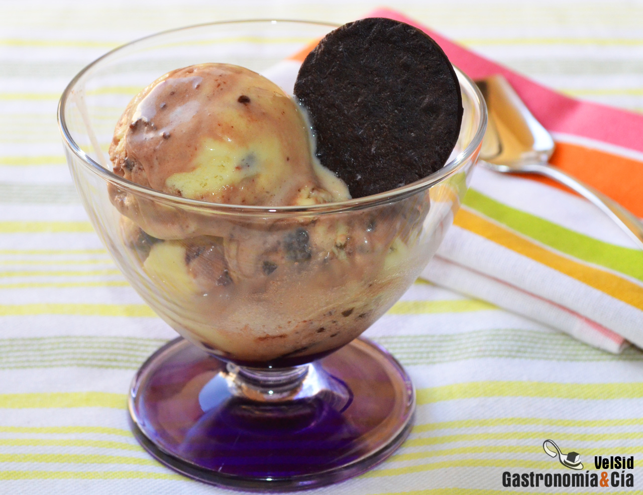 Receta de Helado de vainilla con cookies de chocolate