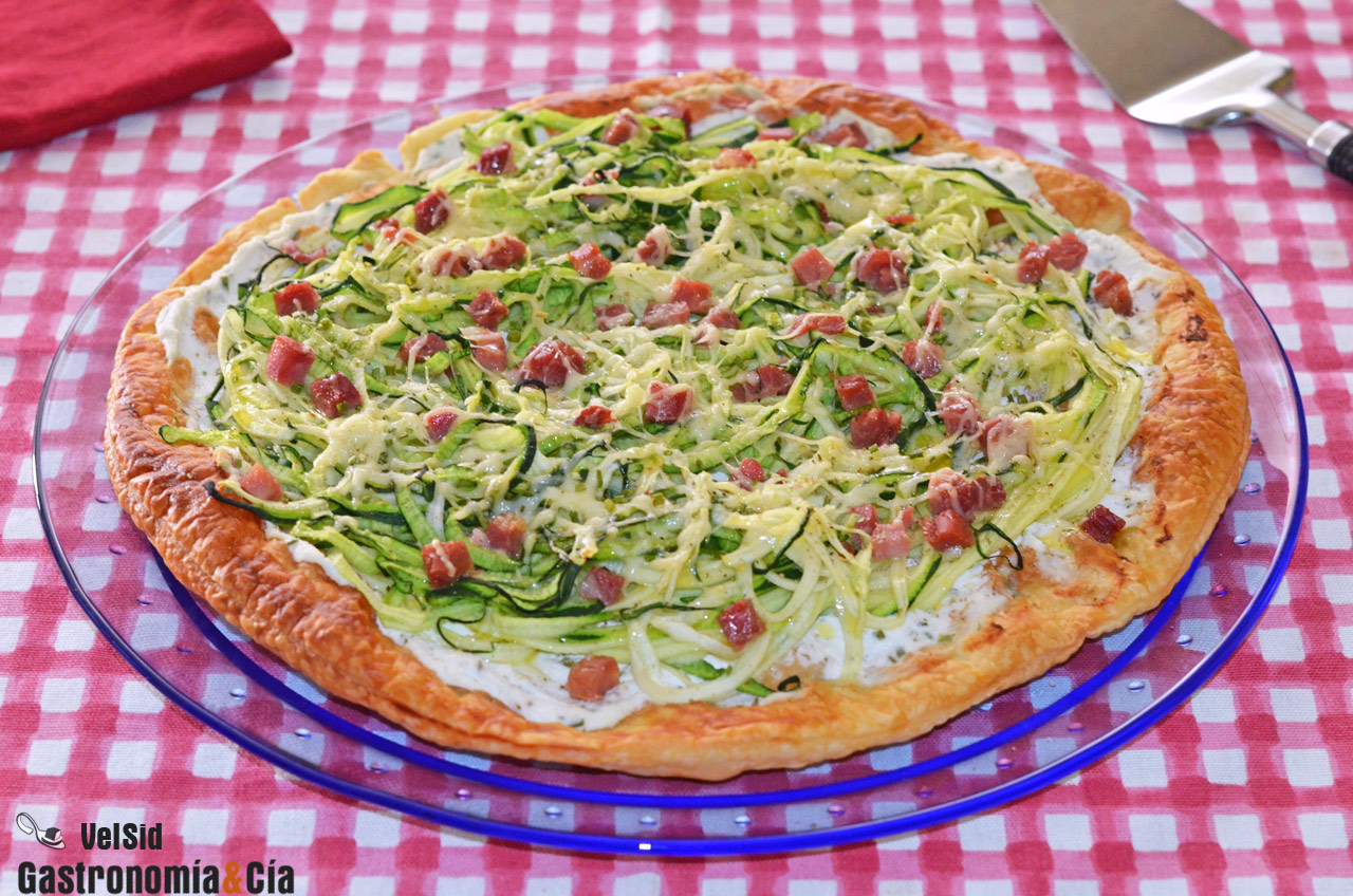 Tarta de hojaldre con ricotta y calabacín