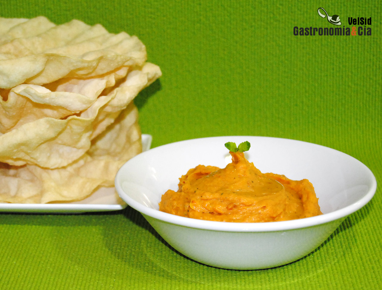 Hummus de batata y albahaca