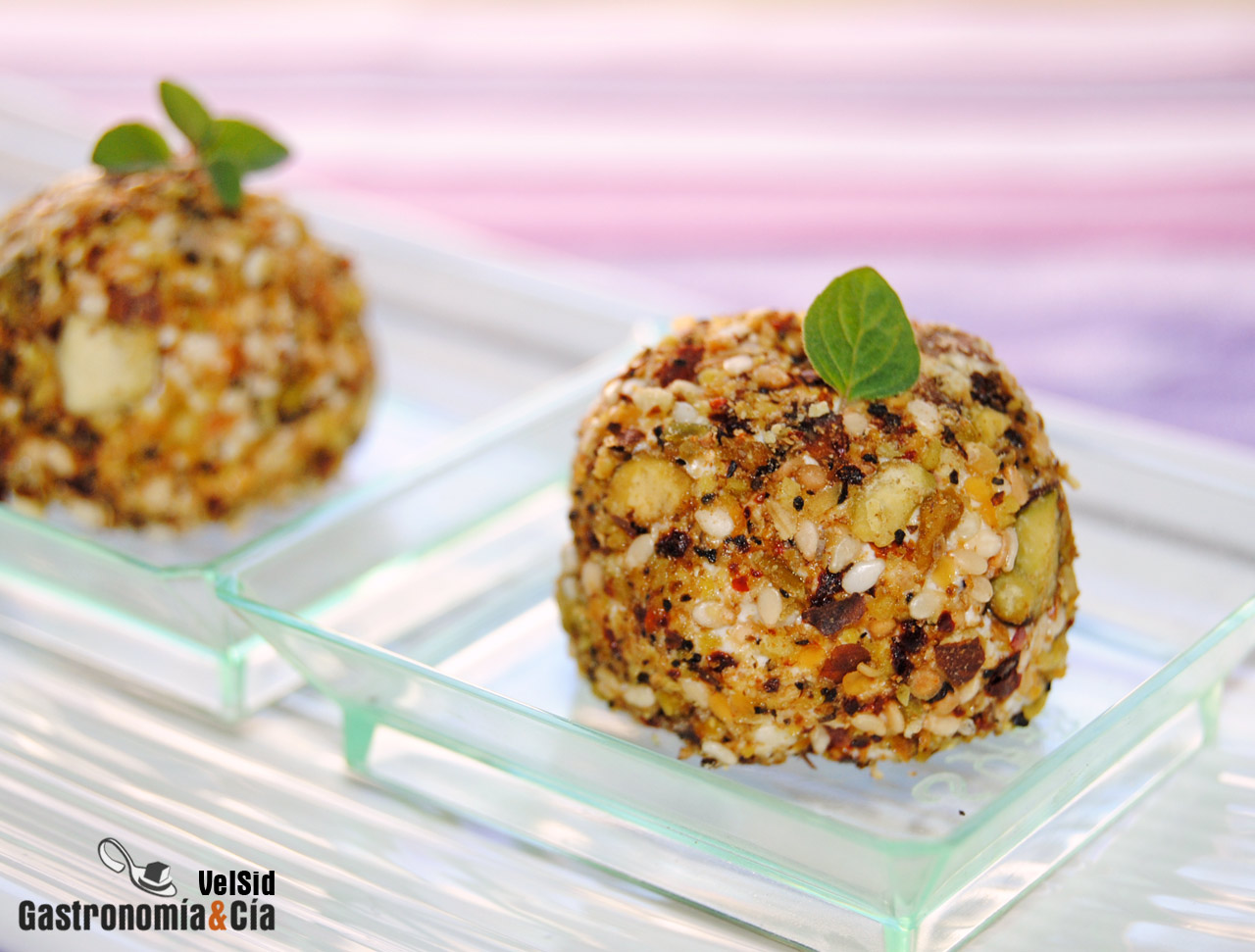 Labneh con dukkah de pistachos