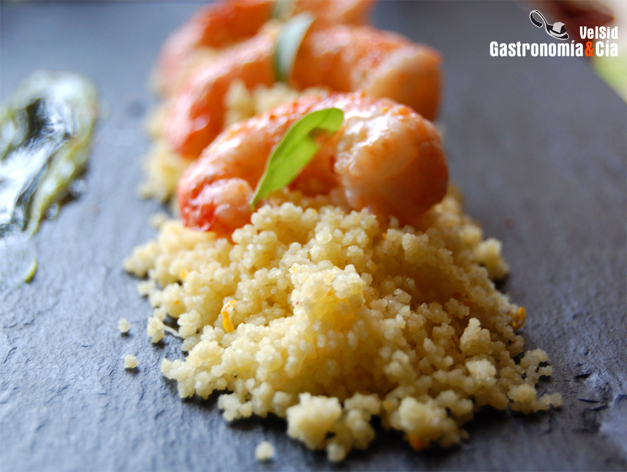 Langostinos con cuscús de naranja