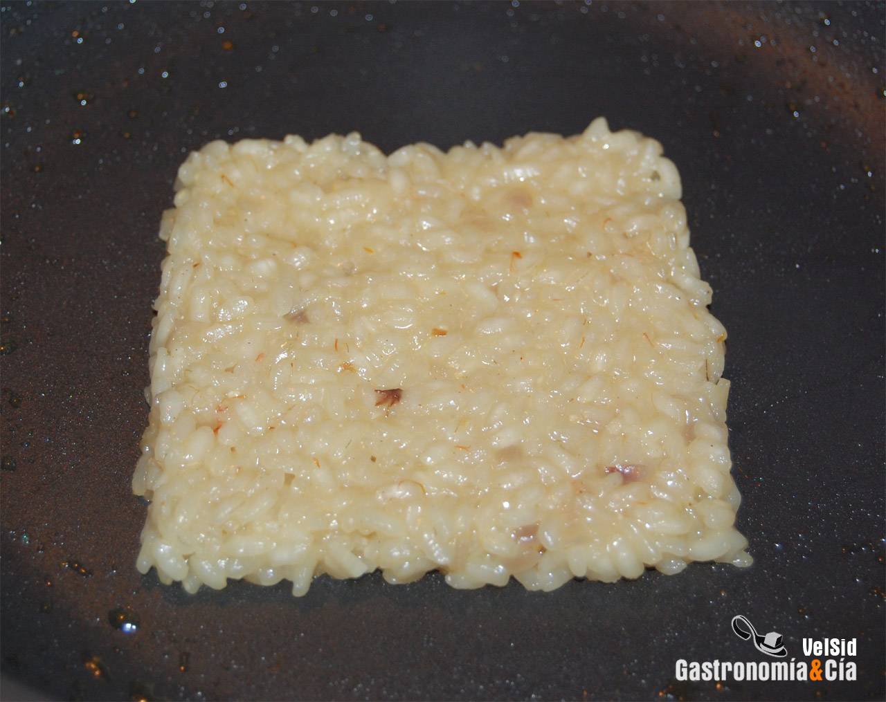 Lasaña de arroz socarrat con shiitake y trufa negra