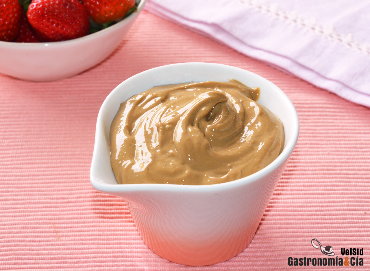 Leche condensada al café sin azúcar (Café Bombón)