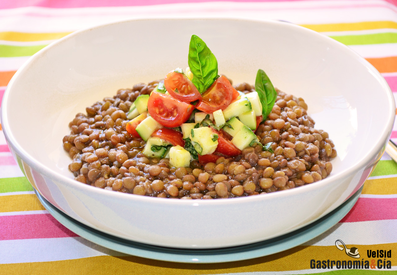 Lentejas con calabacín y albahaca