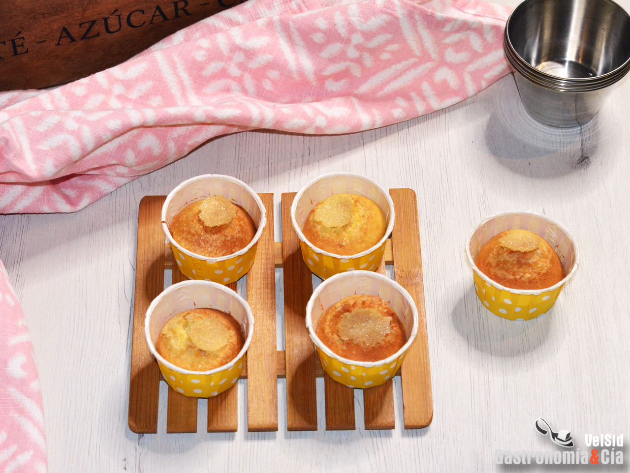 Magdalenas con mantequilla