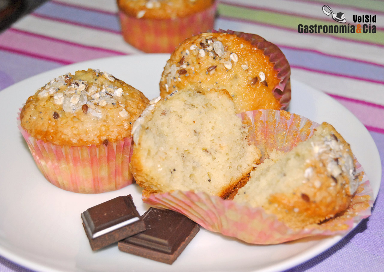 Magdalenas con avena y semillas