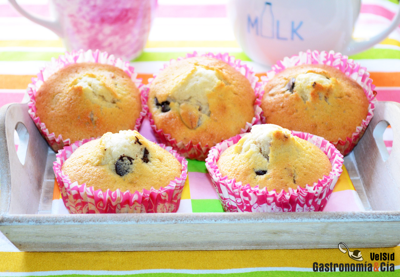 Magdalenas con chocolate y nueces